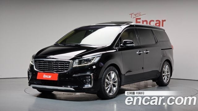 Kia Carnival Gasoline 9-Seater Prestige