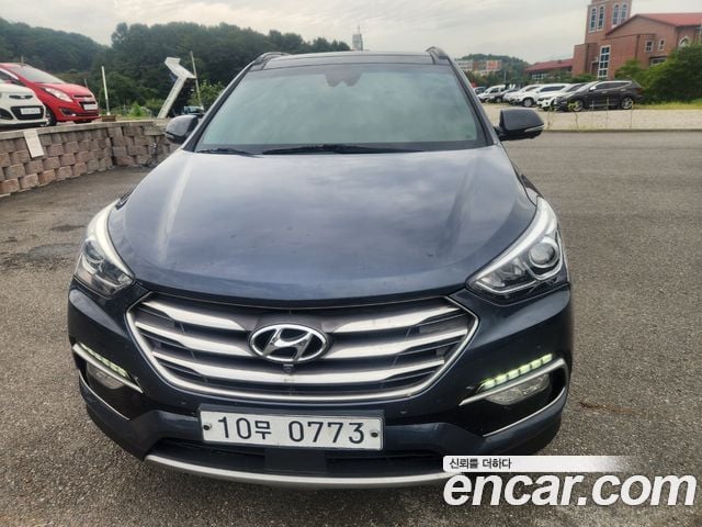 Hyundai Santa Fe Diesel 2.0 2WD Exclusive Special