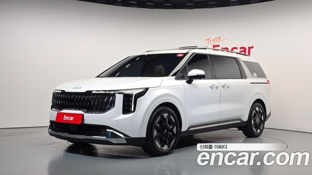 Kia Canival Gasoline 7-Seater Signature